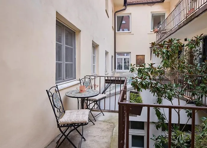 Apartmán Old - Courtyard