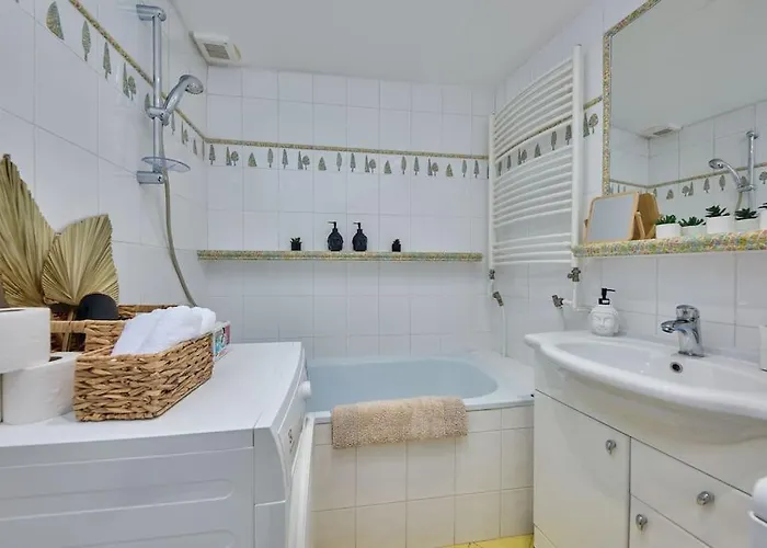 Old - Courtyard Apartmán